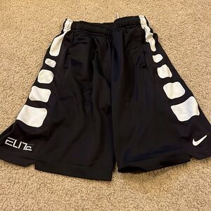 Nike Elite Men’s Shorts Size Medium